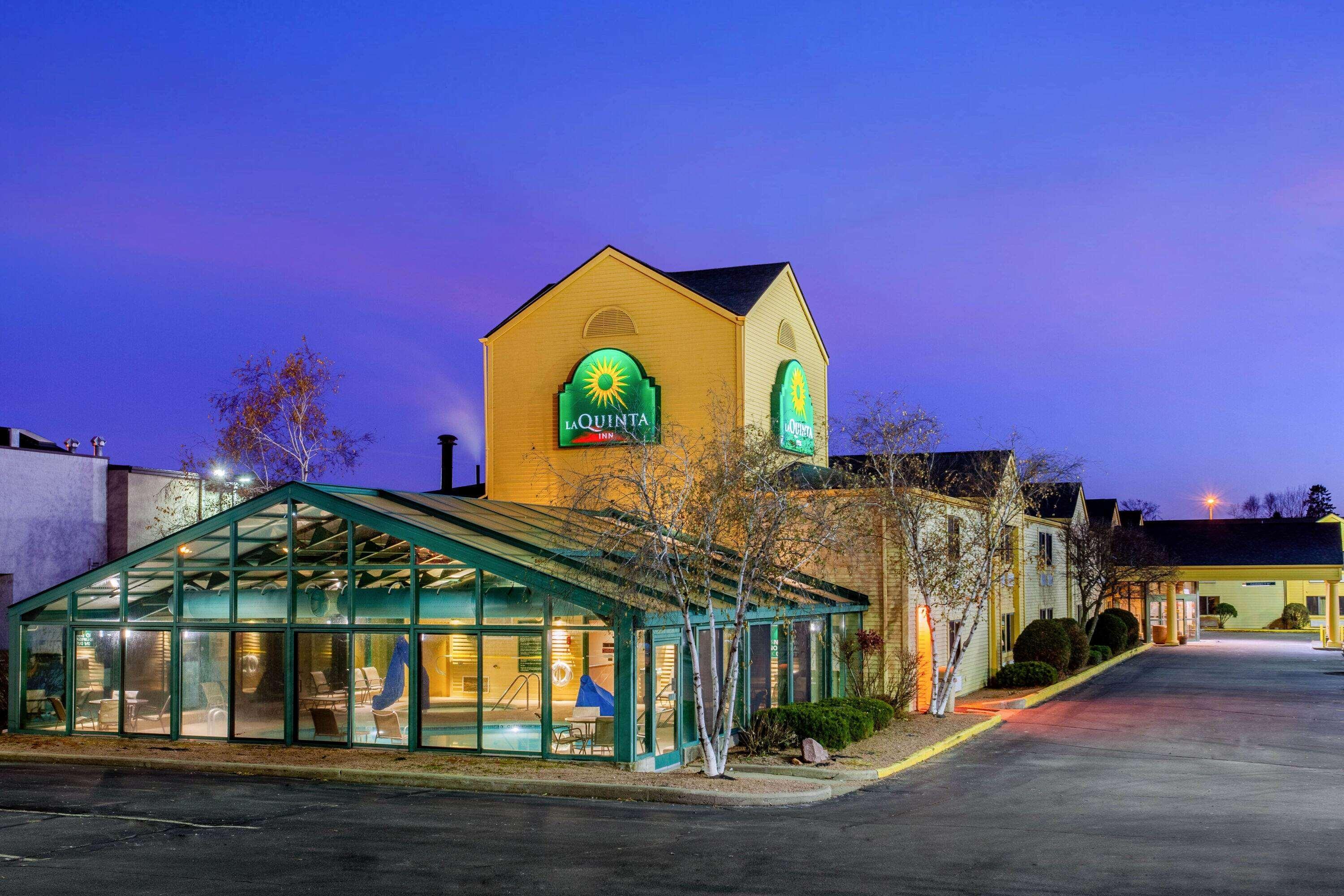 La Quinta Inn By Wyndham Wausau Exterior photo