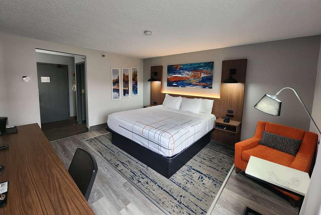 La Quinta Inn By Wyndham Wausau Room photo