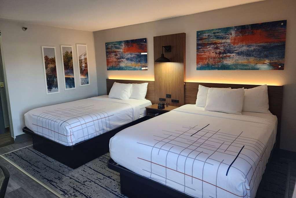 La Quinta Inn By Wyndham Wausau Room photo