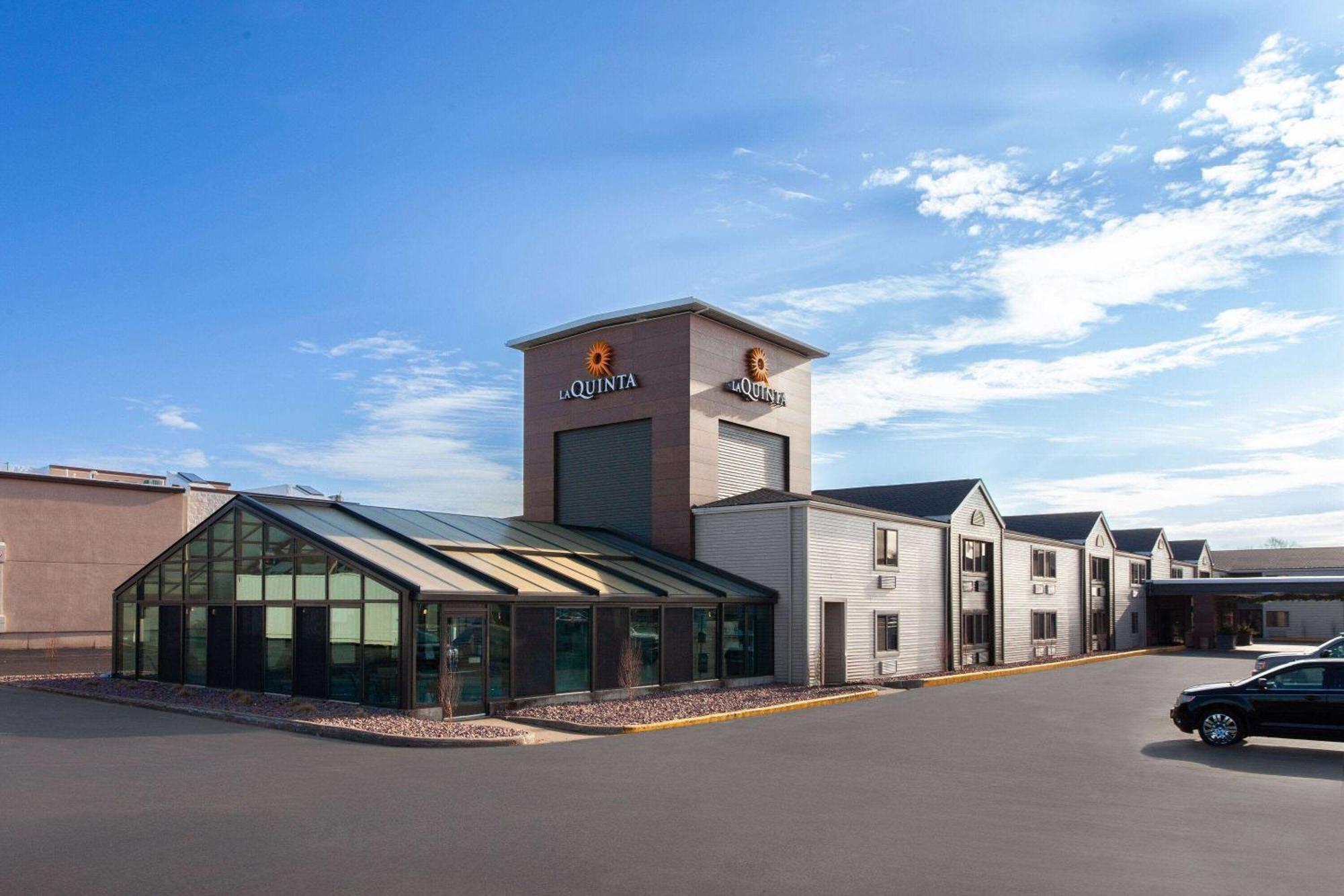 La Quinta Inn By Wyndham Wausau Exterior photo
